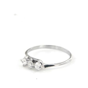 Anello trilogy  superlight in oro bianco e diamanti taglio brillante per ct 0,30  totali