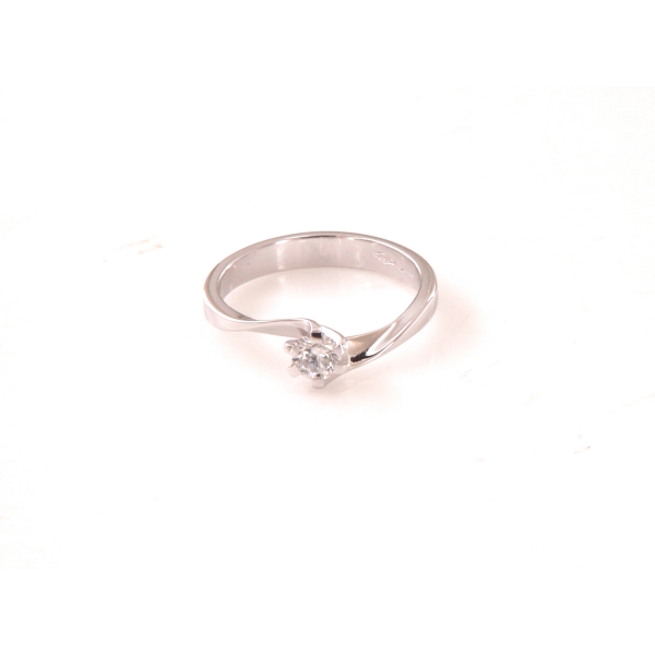 Anello solitario in oro 9k e diamanti lab grown  tot ct 0,30